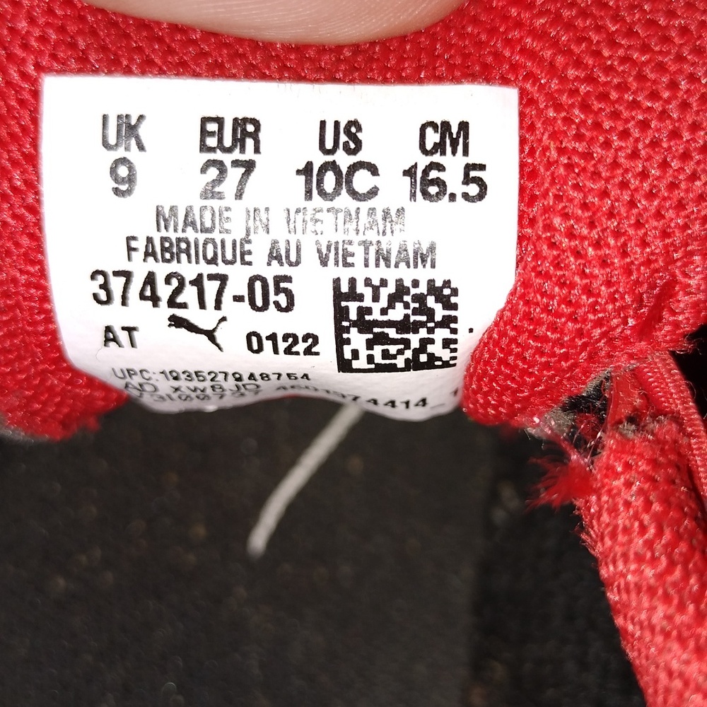 Red Puma shoes - Picture 3 of 3